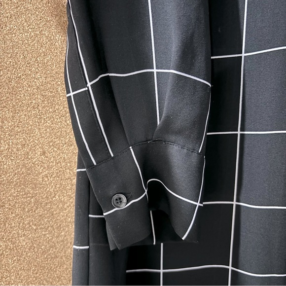 Mandarin-collar Sheer Grid Pattern Tunic - Picture 3 of 6